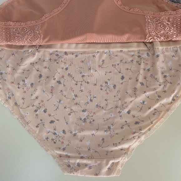 Adrienne Vittadini Lacy Panties 1X 2X - Picture 7 of 16